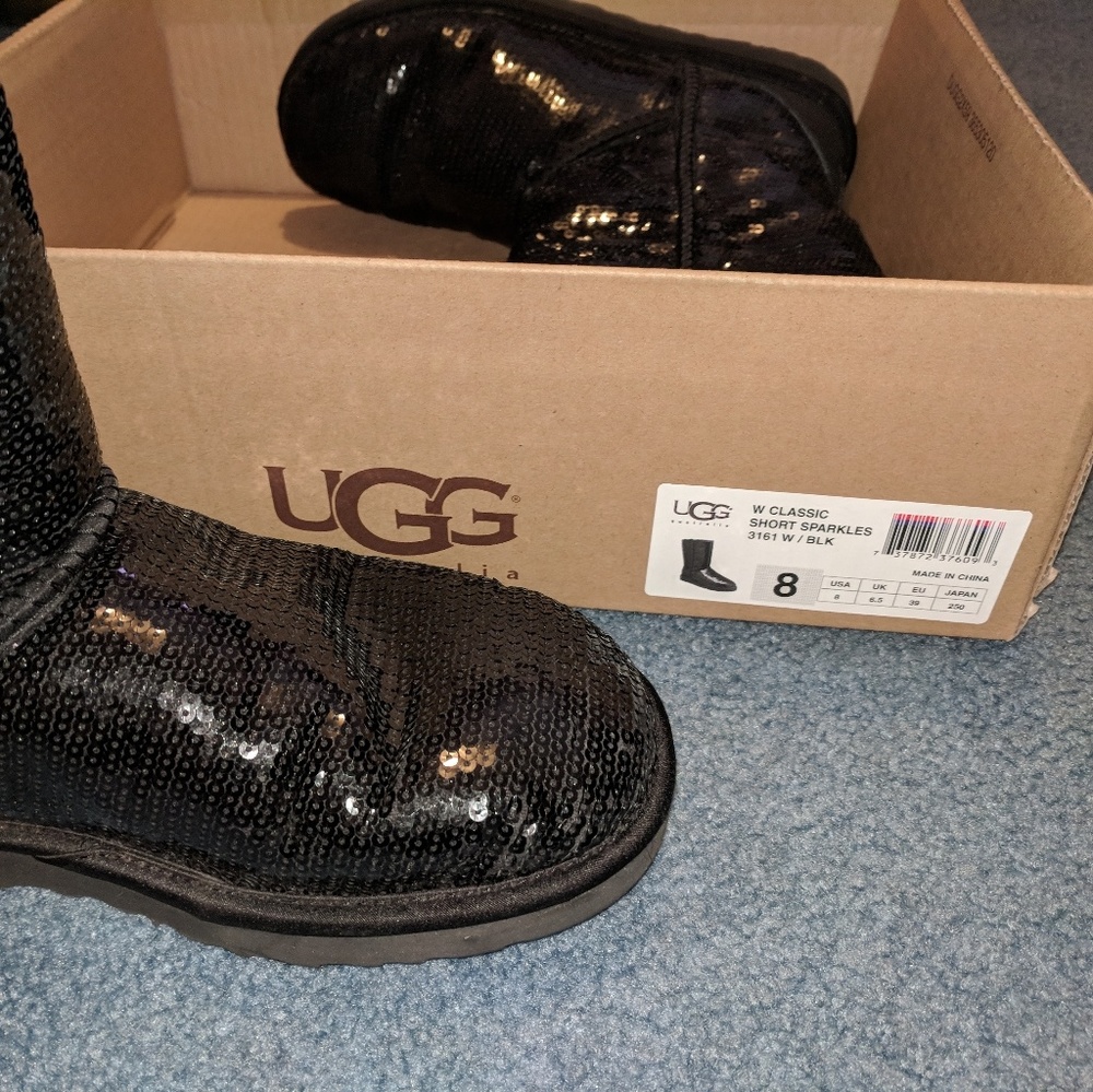 🦃PRICE DROP Black Sequin UGG Boots!